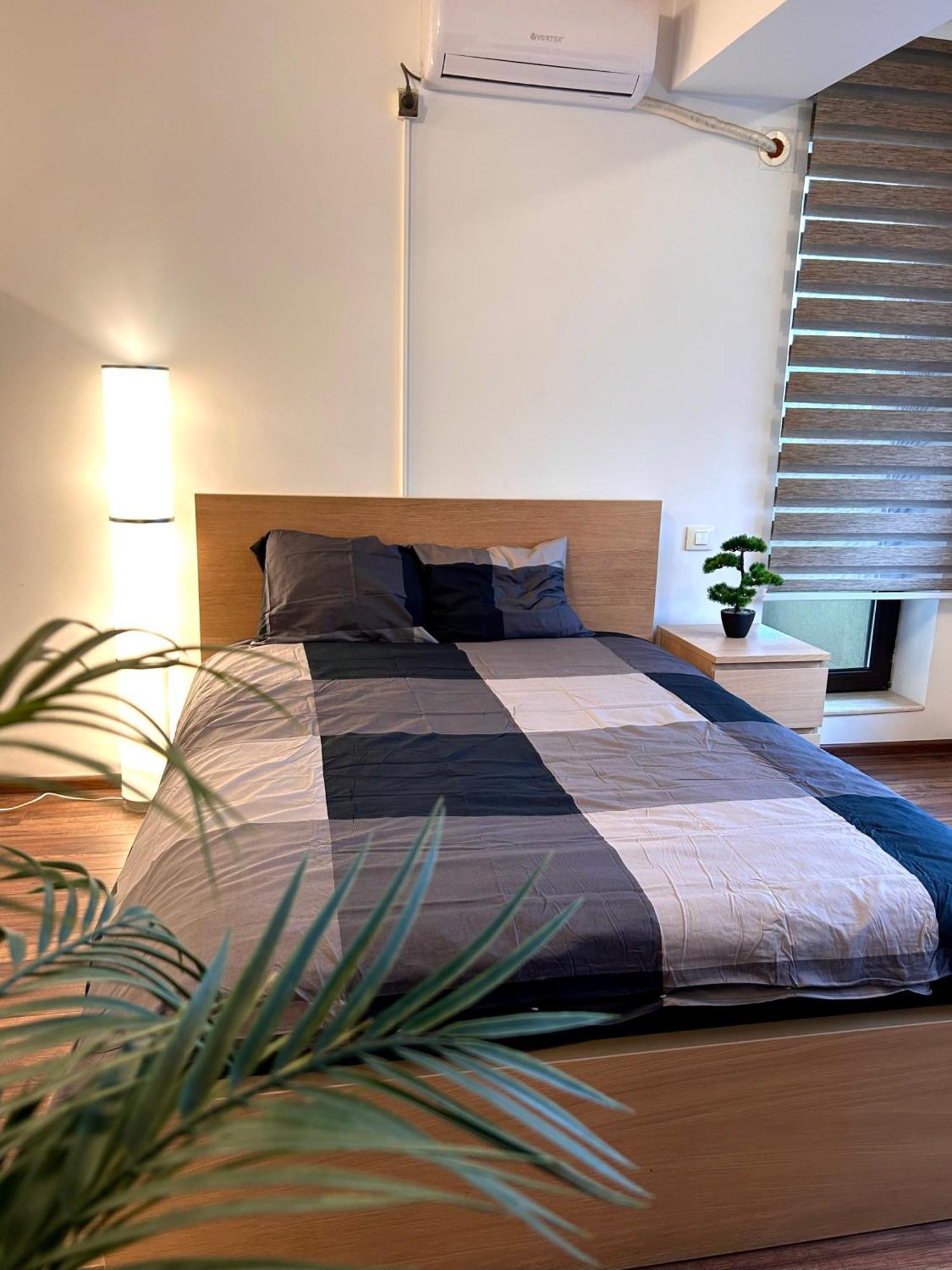 Cozy Apartment With Self Check-In Near Promenada Mall And Verdi Park Bucarest Extérieur photo